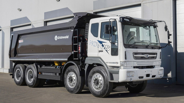 Daewoo Novus CR8M7 Самосвал Grunwald
