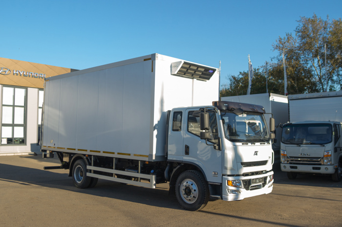 AMBERTRUCK Эс Эм (SM) 120 Рефрижератор с гидробортом
