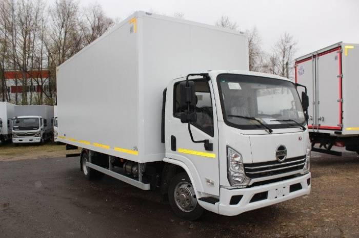 грузовик Daewoo с краном