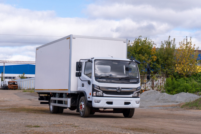 DONGFENG C120M Изотермический SAT LAMBO