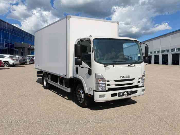 ISUZU NPR75LK Изотермический СП60/80