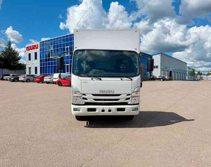 ISUZU NMR85H Изотермический СП80/60