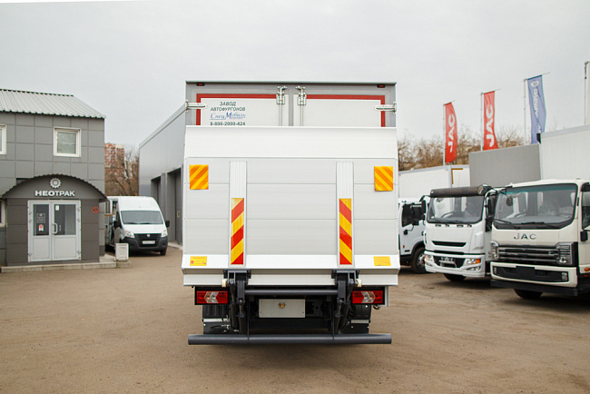 AMBERTRUCK Джи Эм (JM) 93M Рефрижератор с гидробортом