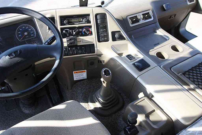 DAEWOO NOVUS 8x4