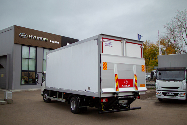 AMBERTRUCK Джи Эм (JM) 93M Изотермический с гидробортом
