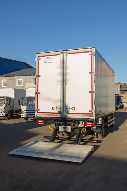 AMBERTRUCK Эс Эм (SM) 120 Рефрижератор с гидробортом
