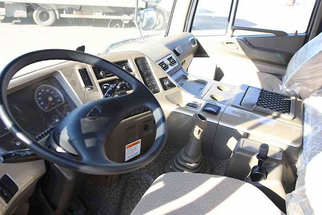DAEWOO NOVUS 8x4