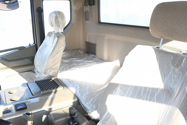 DAEWOO NOVUS 8x4