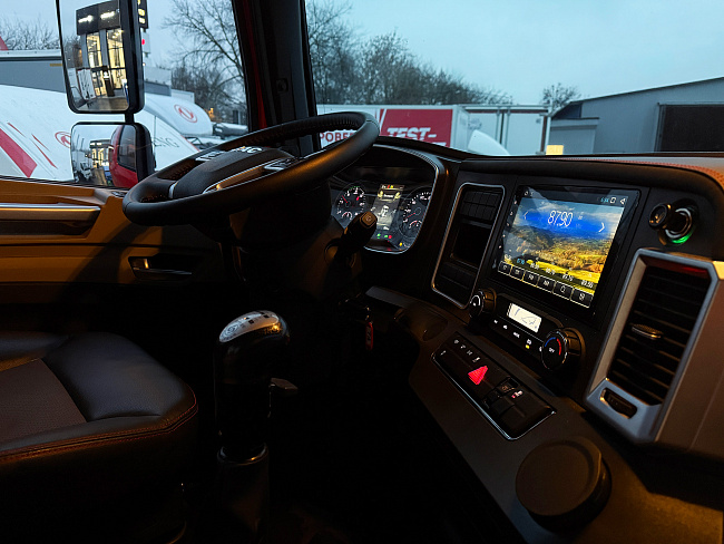 JAC N200L Эвакуатор с КМУ FG516