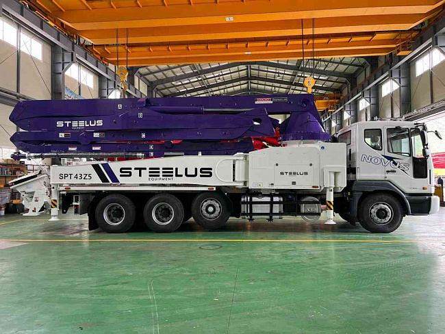 Daewoo Novus CL8KR Автобетононасос STEELUS SPT43Z5